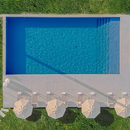 Iole 20, Emma Villa *